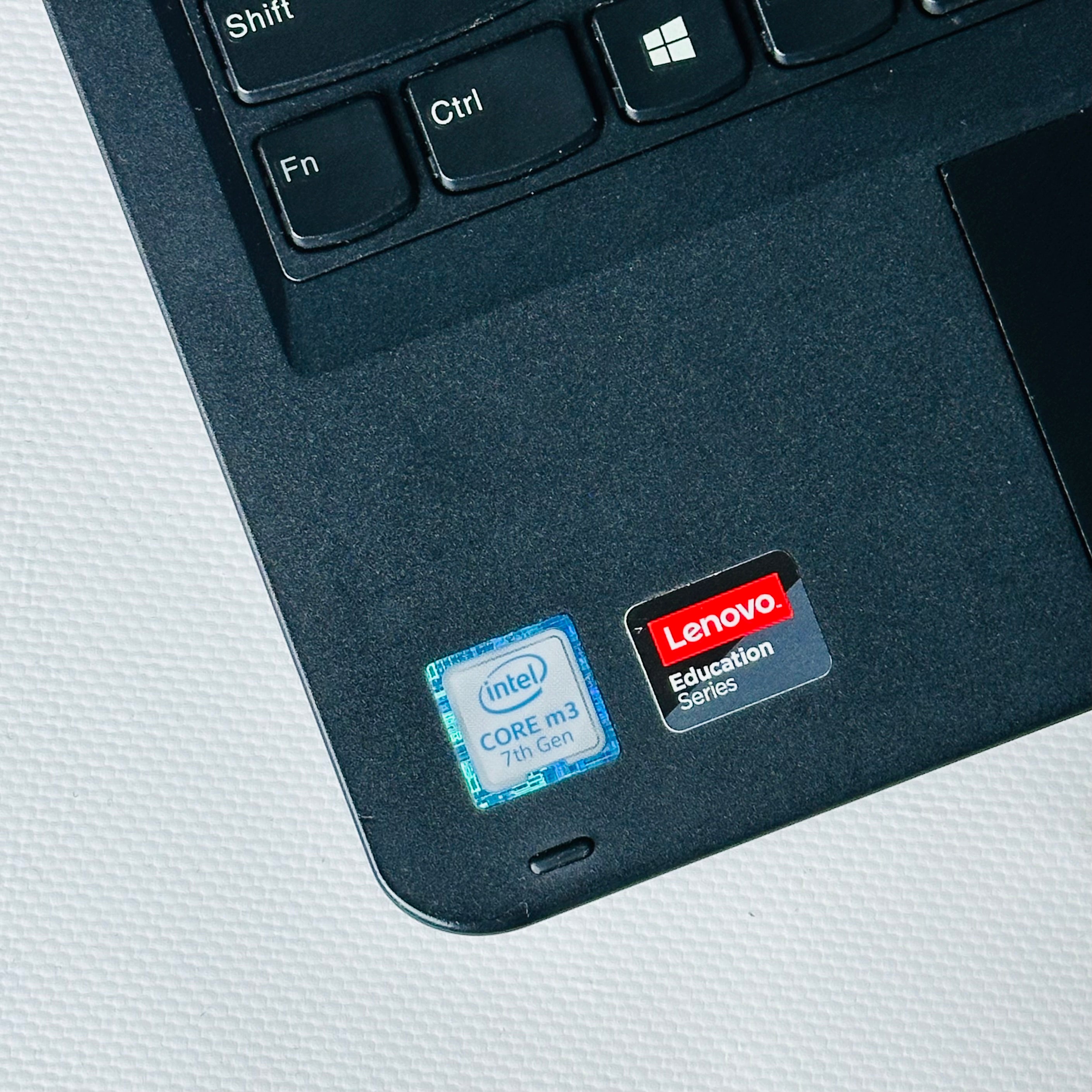 LAPTOP LENOVO THINKPAD YOGA 11E M3 7TH 8GB 256GB SSD 11.6 X360 ÉCRAN TACTILE