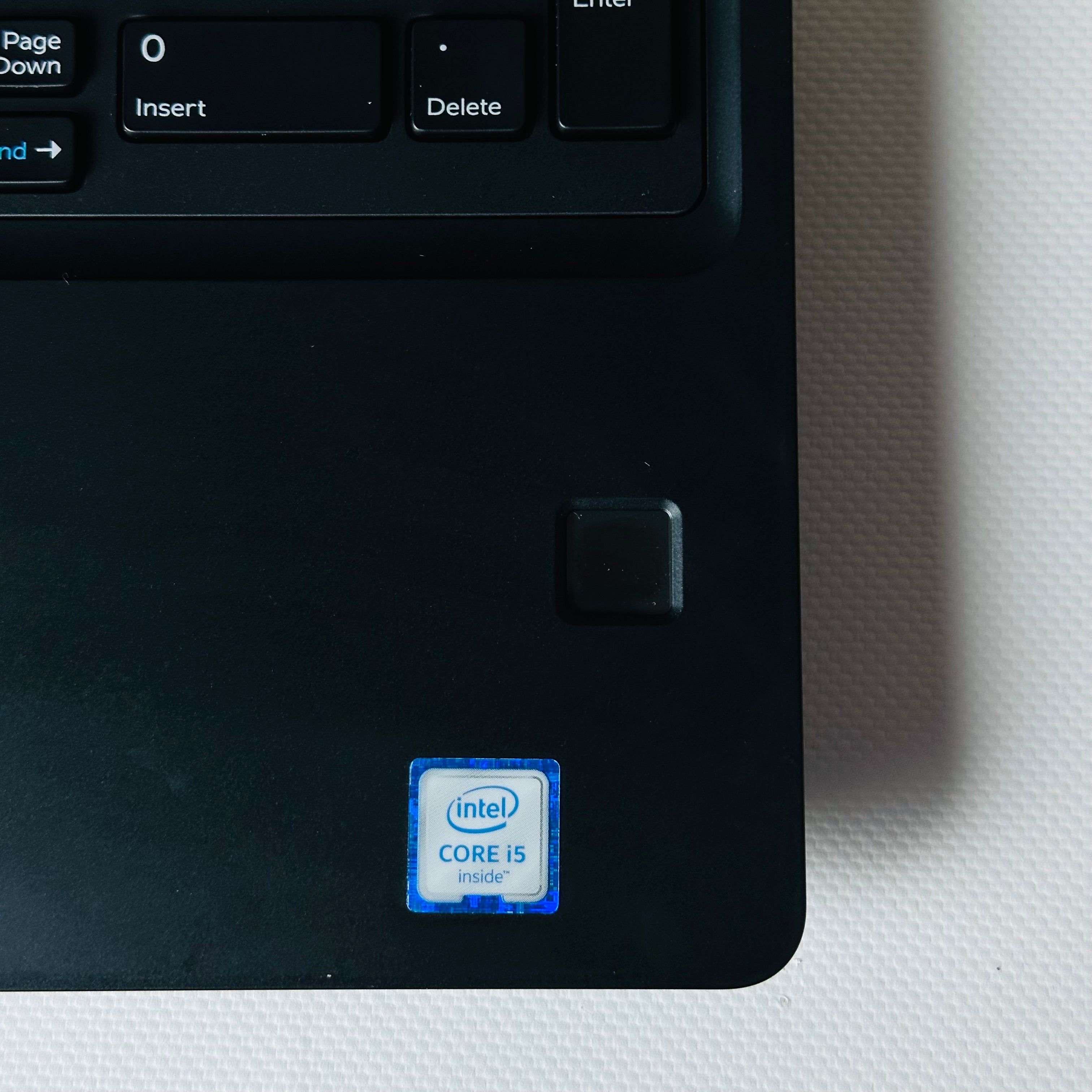 Dell latitude e5580 i5 6th gen 8g/256gb ssd écran 15,6’’ pouce