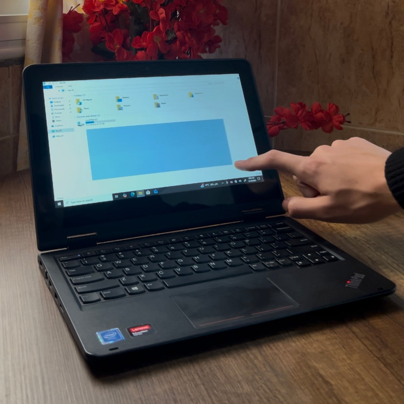 LENOVO THINKPAD YOGA 11E TACTILE  - Intel N4100 Quad-Core  - 4GB RAM - 128GB SSD