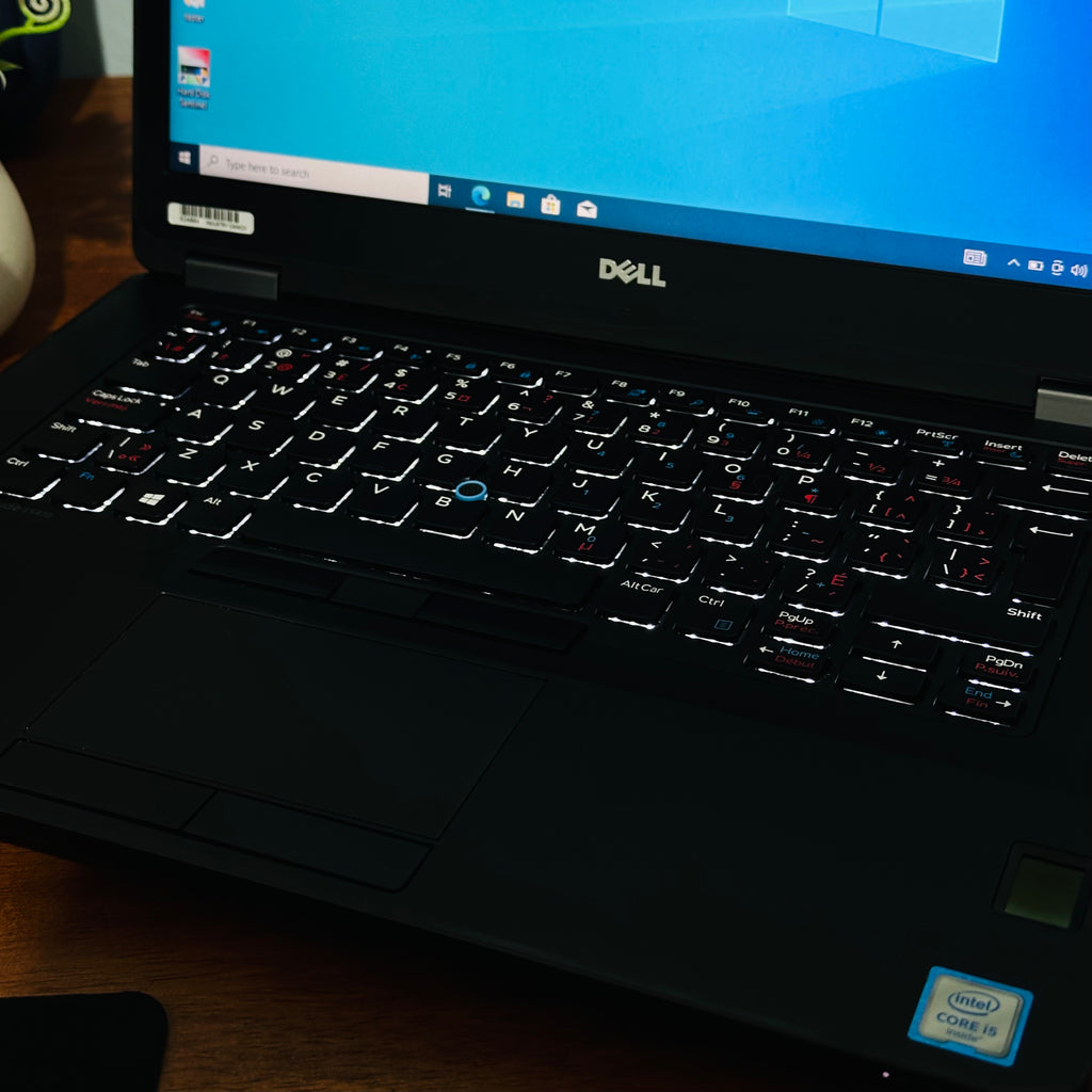 DELL LATITUDE E5470 I5 6300U 2.5GHZ / 8GB RAM / 256GB SSD 14″ FHD IPS
