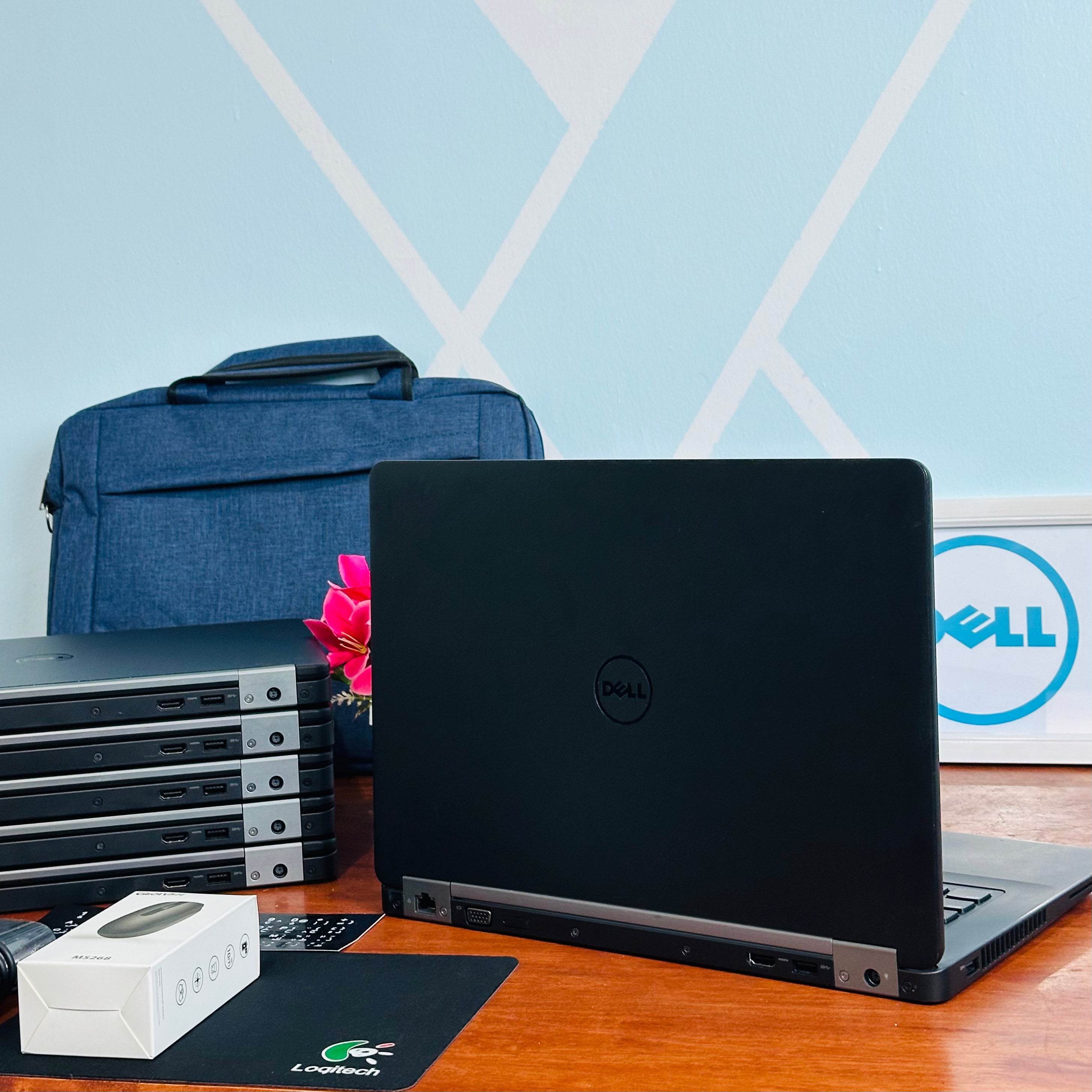 DELL LATITUDE E5470 I5 6300U 2.5GHZ / 8GB RAM / 256GB SSD 14″ FHD IPS